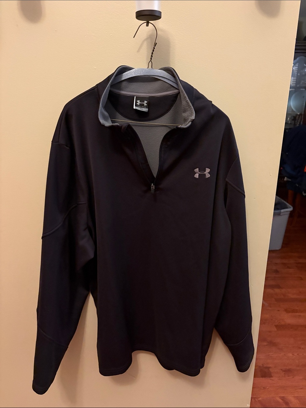 Under Armour Black and Gray Lightweight Quarter-Zip Pullover